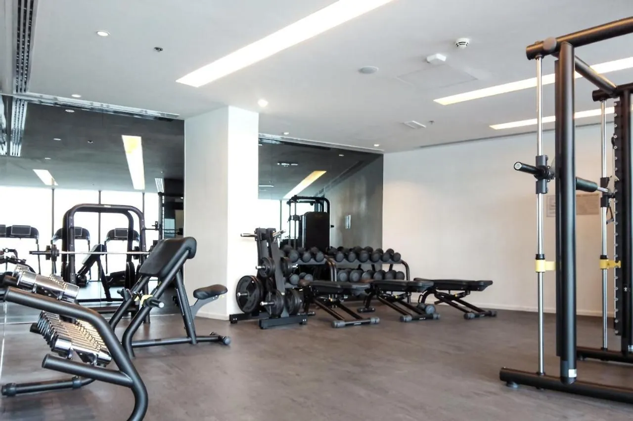 Guestready - A View Of The City Skyline - D1 Tower Dubai United Arab Emirates
