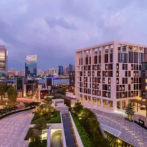 Canopy By Hilton Al Seef Отель